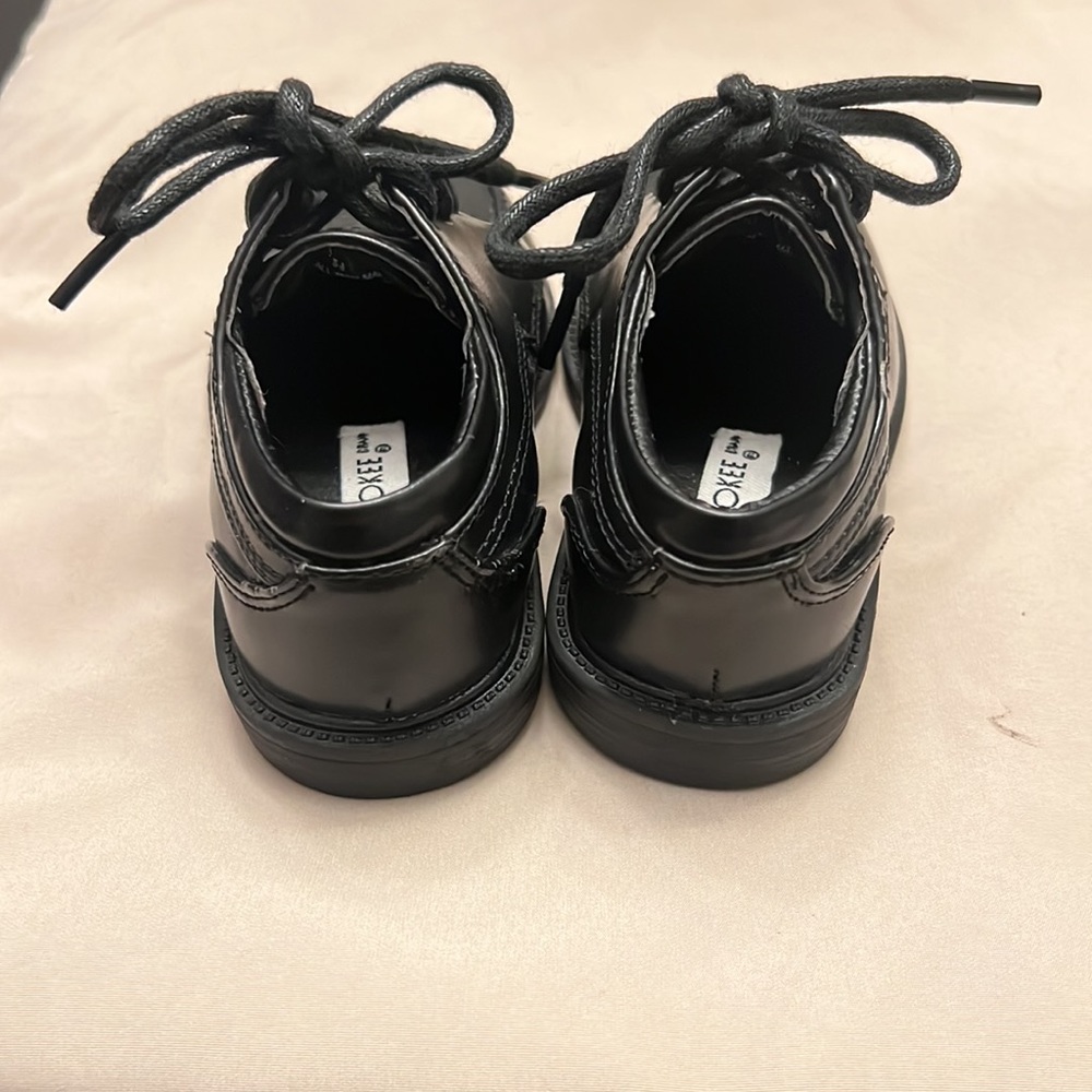 Baby Boys black lace up dress shoes size 5 1/2 - Picture 3 of 5